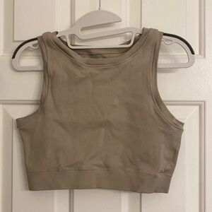 Profit seamless high-neck sports bra